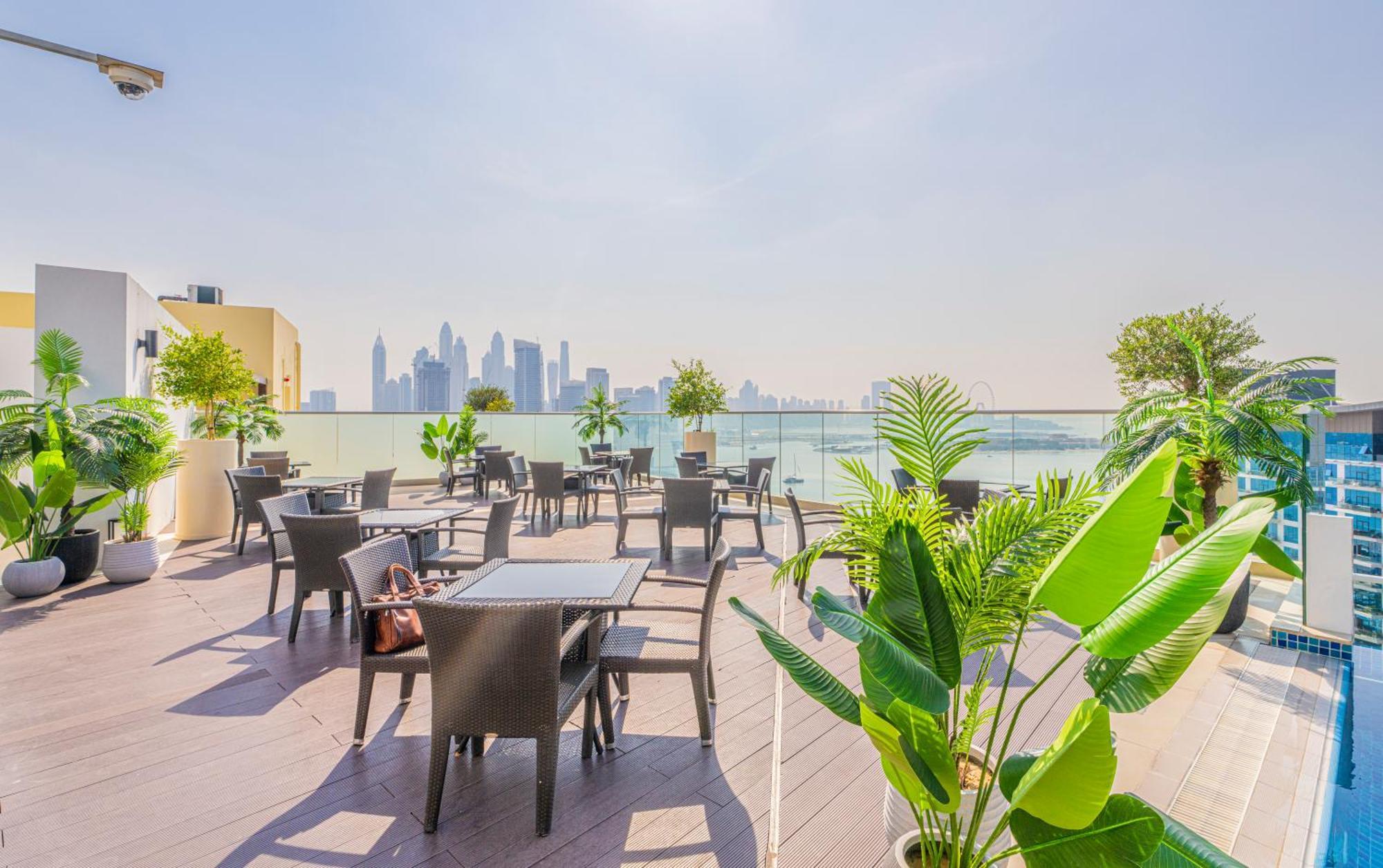 Studio With Pool And Private Beach Access On Palm Jumeirah Dubai Exterior foto